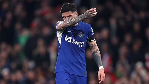 Enzo Fernandez nghỉ hết mùa giải sau phẫu thuật chấn thương